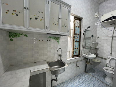 Nguyen Van Troi Street, Vietnam  Nguyen Van Troi Street, Vietnam