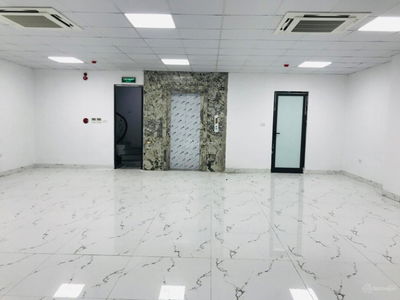 Nguyen Tuan Street, Vietnam Nguyen Tuan Street, Vietnam