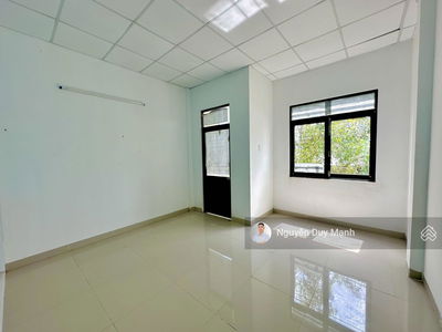 Ly Thai To Street, Vietnam Ly Thai To Street, Vietnam