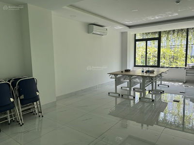 Truong Son Street, Vietnam Truong Son Street, Vietnam