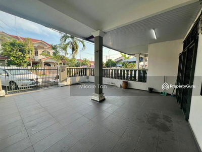 Terrace house at Muar, Malaysia Terrace house at Muar, Malaysia