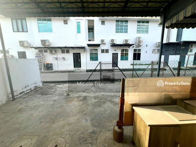 Terrace house at Muar, Malaysia Terrace house at Muar, Malaysia