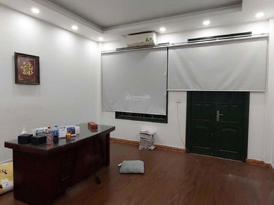 Nguyen Van Cu Street, Vietnam Nguyen Van Cu Street, Vietnam