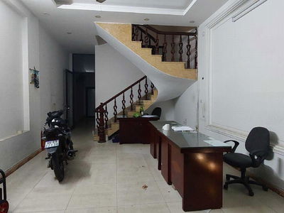 Nguyen Van Cu Street, Vietnam Nguyen Van Cu Street, Vietnam