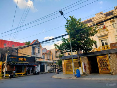 Vo Thi Sau Street, Vietnam  Vo Thi Sau Street, Vietnam
