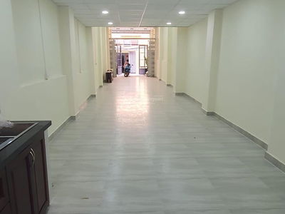 232/3, Vietnam  232/3, Vietnam