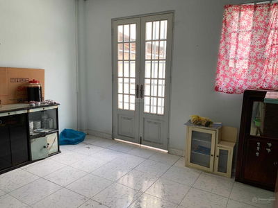 Le Thi Rieng Street, Vietnam Le Thi Rieng Street, Vietnam