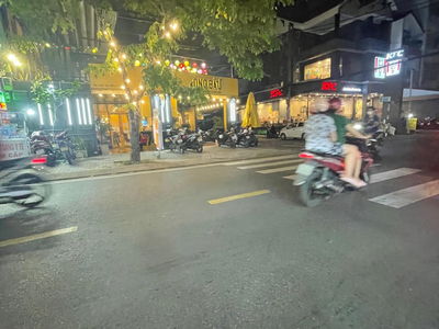 Lam Van Ben Street, Vietnam Lam Van Ben Street, Vietnam