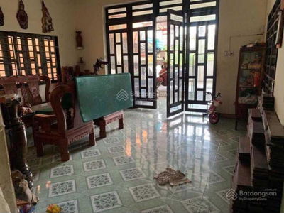 Ben Lon Street, Vietnam Ben Lon Street, Vietnam