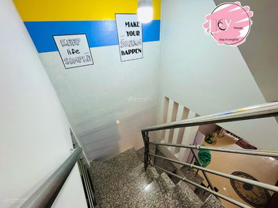 Le Van Luong Street, Vietnam Le Van Luong Street, Vietnam