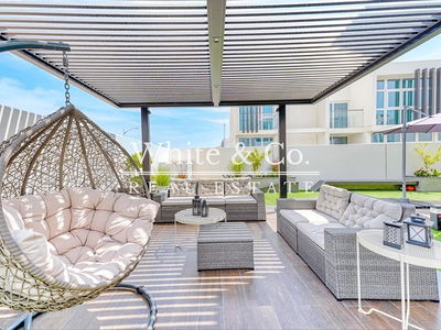 Acuna, United Arab Emirates  Acuna, United Arab Emirates