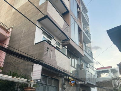 Bui Dinh Tuy Street, Vietnam Bui Dinh Tuy Street, Vietnam