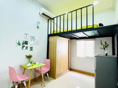 Nguyen Kiem Street, Vietnam Nguyen Kiem Street, Vietnam