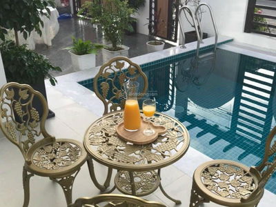 Nguyen Dinh Hoan Street, Vietnam  Nguyen Dinh Hoan Street, Vietnam