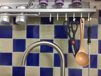 Lac Long Quan Street, Vietnam Lac Long Quan Street, Vietnam