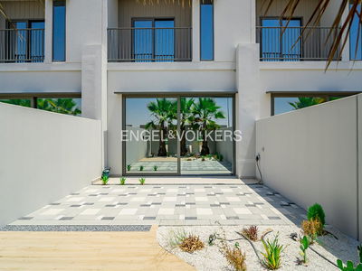 MAG Eye, United Arab Emirates  MAG Eye, United Arab Emirates