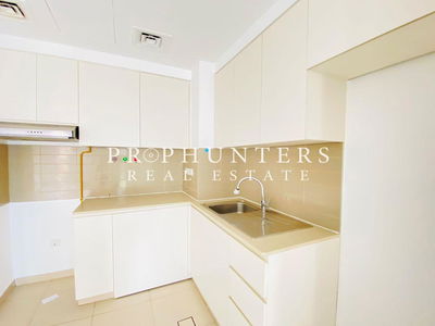 Zahra Breeze Apartments 4A, United Arab Emirates  Zahra Breeze Apartments 4A, United Arab Emirates