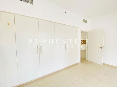 Zahra Breeze Apartments 4A, United Arab Emirates  Zahra Breeze Apartments 4A, United Arab Emirates