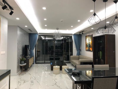 D'. Le Roi Soleil, Vietnam D'. Le Roi Soleil, Vietnam