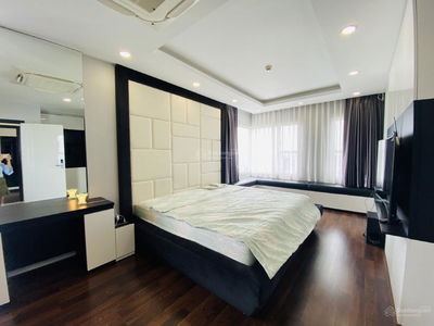 Sunrise City, Vietnam  Sunrise City, Vietnam