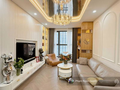 The Golden Palm Le Van Luong, Vietnam The Golden Palm Le Van Luong, Vietnam