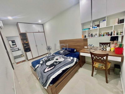 Topaz Elite, Vietnam Topaz Elite, Vietnam