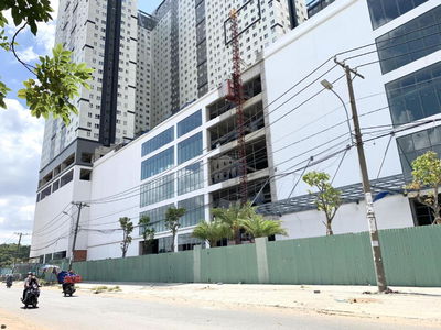 Topaz Elite, Vietnam Topaz Elite, Vietnam