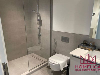 Breeze, United Arab Emirates  Breeze, United Arab Emirates