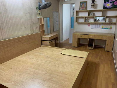 Nguyen Hong Street, Vietnam Nguyen Hong Street, Vietnam