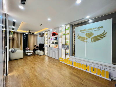 The Nine, Vietnam The Nine, Vietnam