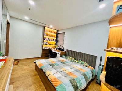 The Nine, Vietnam The Nine, Vietnam