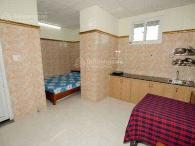 Dam Van Le Street, Vietnam Dam Van Le Street, Vietnam