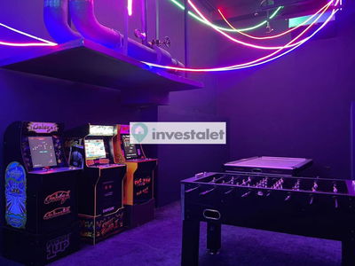 Dubai Marina Moon, United Arab Emirates  Dubai Marina Moon, United Arab Emirates