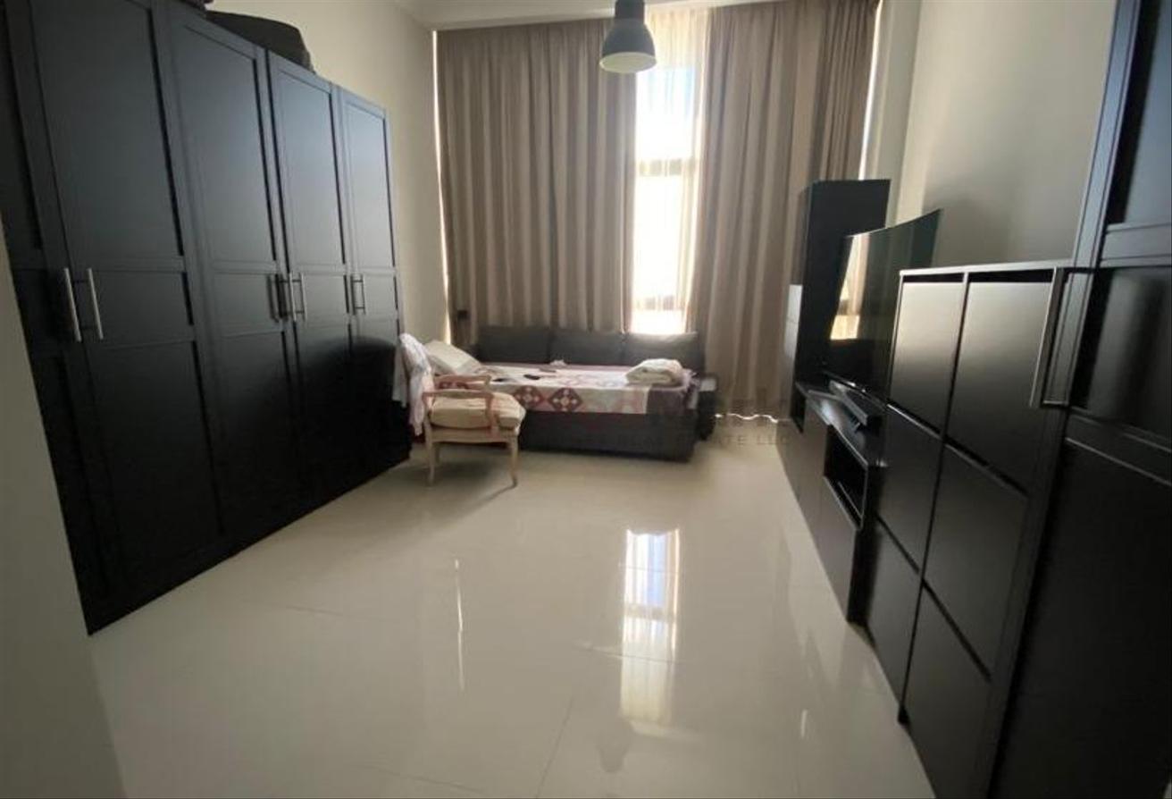 Flora, United Arab Emirates Flora, United Arab Emirates