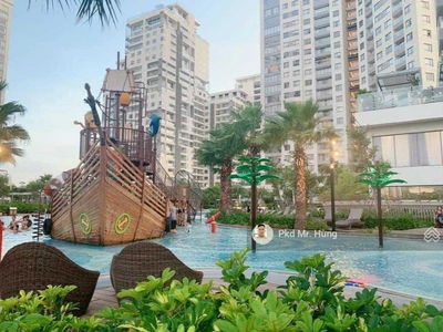 Diamond Island, Vietnam Diamond Island, Vietnam