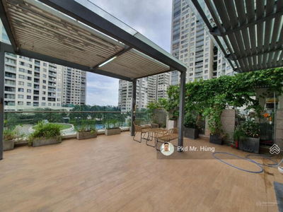 Diamond Island, Vietnam Diamond Island, Vietnam