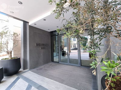 Boulevard Crescent Tower 1, United Arab Emirates  Boulevard Crescent Tower 1, United Arab Emirates