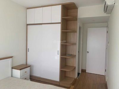 Topaz Twins, Vietnam Topaz Twins, Vietnam