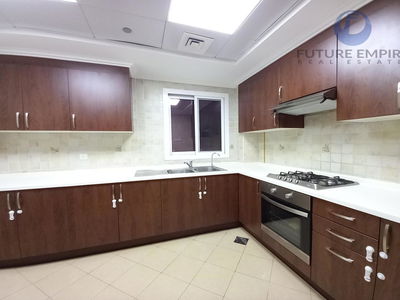 Art XV, United Arab Emirates  Art XV, United Arab Emirates