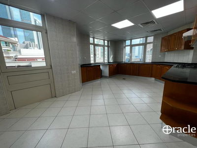 Rose, United Arab Emirates  Rose, United Arab Emirates