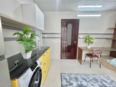 Dang Thuy Tram Street, Vietnam Dang Thuy Tram Street, Vietnam