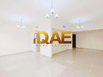 Al Khail Gate, United Arab Emirates  Al Khail Gate, United Arab Emirates