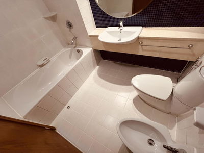 21st Century Tower, United Arab Emirates  21st Century Tower, United Arab Emirates