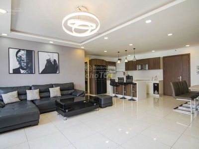 Sunrise City, Vietnam Sunrise City, Vietnam