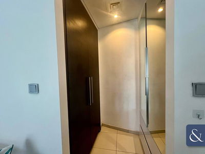 Cayan Tower, United Arab Emirates  Cayan Tower, United Arab Emirates