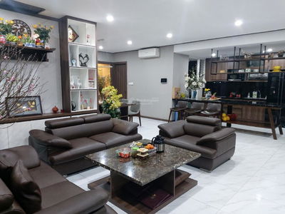 Seasons Avenue, Vietnam Seasons Avenue, Vietnam