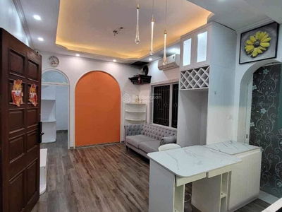 Hai Ba Trung Street Hai Ba Trung Street