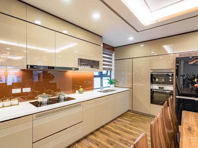 Dreamland Bonanza, Vietnam Dreamland Bonanza, Vietnam