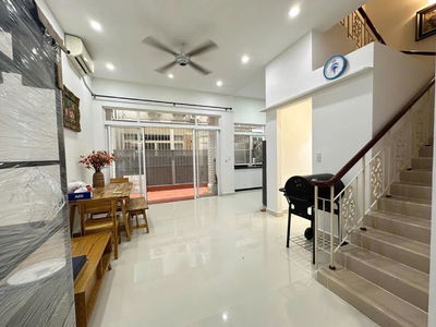 Alojamiento en Nha Be, Vietnam  Alojamiento en Nha Be, Vietnam