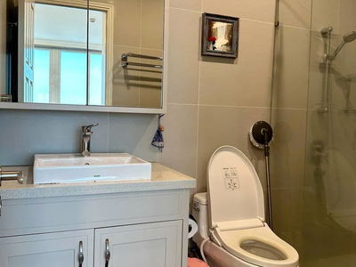 The Leman, Vietnam  The Leman, Vietnam